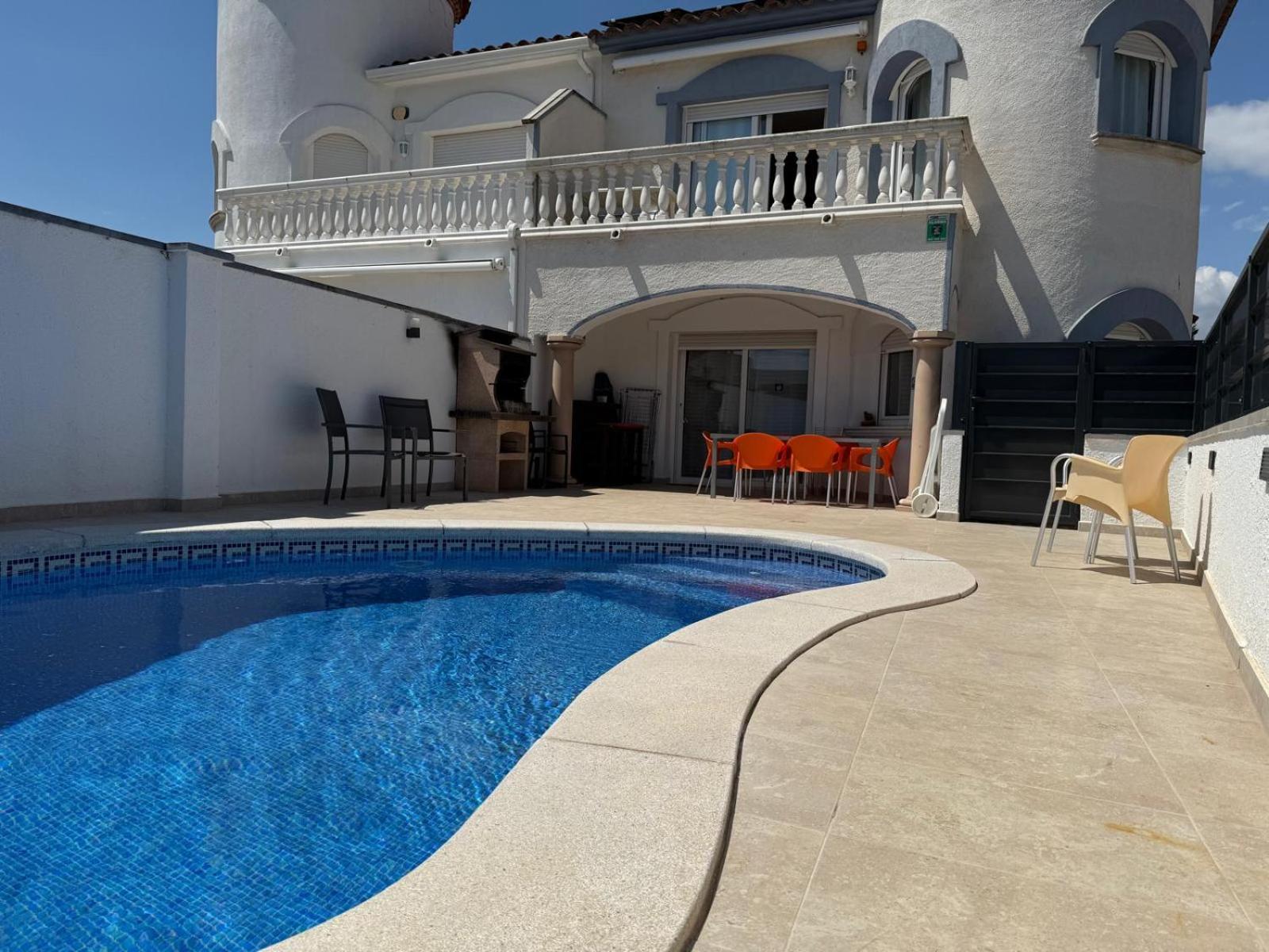 Raquel Koky Villa Empuriabrava Exteriör bild