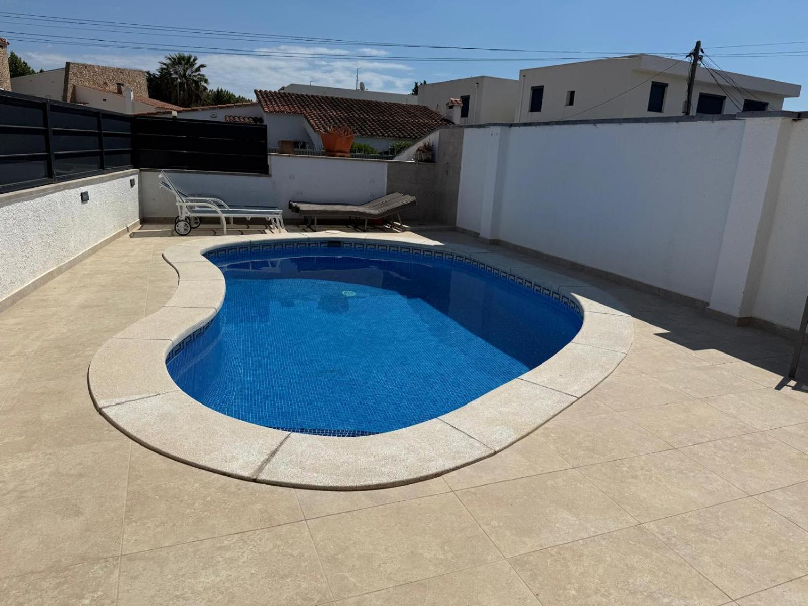Raquel Koky Villa Empuriabrava Exteriör bild