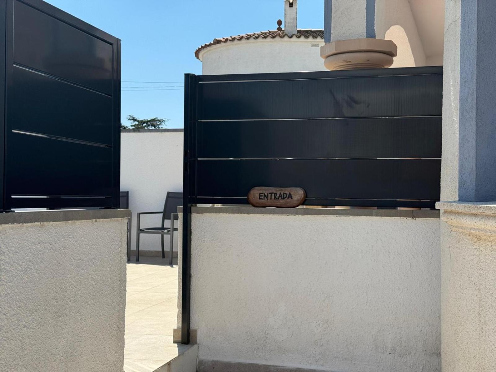 Raquel Koky Villa Empuriabrava Exteriör bild