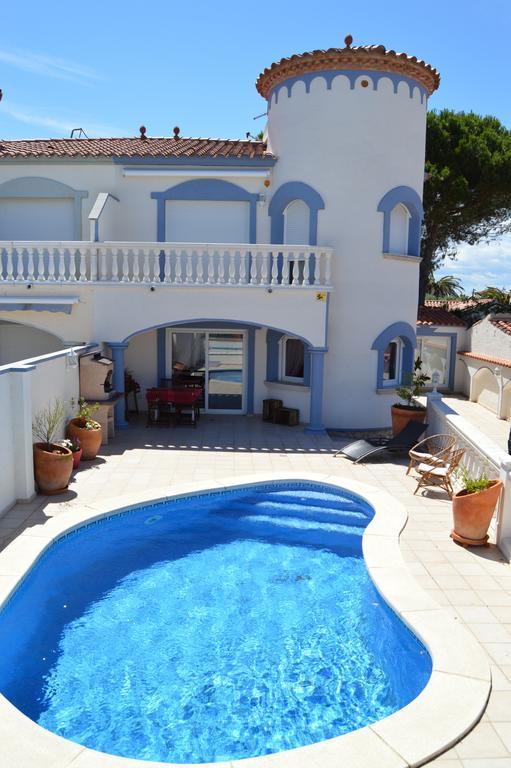 Raquel Koky Villa Empuriabrava Exteriör bild